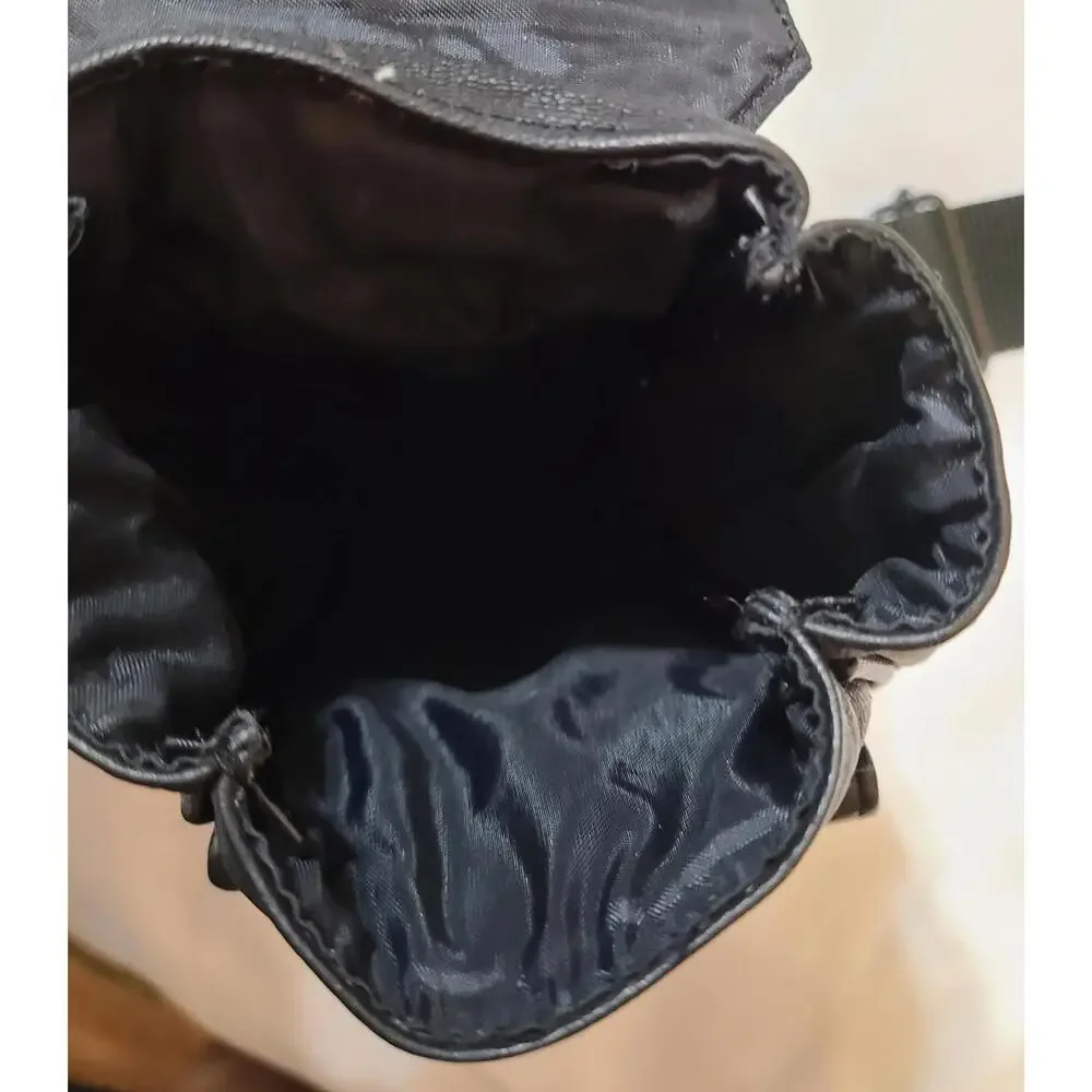 Vintage Black Padded Faux Leather Camera Bag with Adjustable Shoulder Strap EUC
